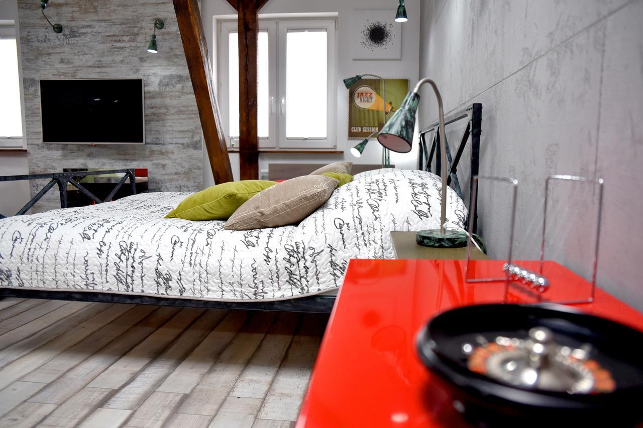 In The Attic Unikatowe Apartmenty By Stayly Štetín Exteriér fotografie