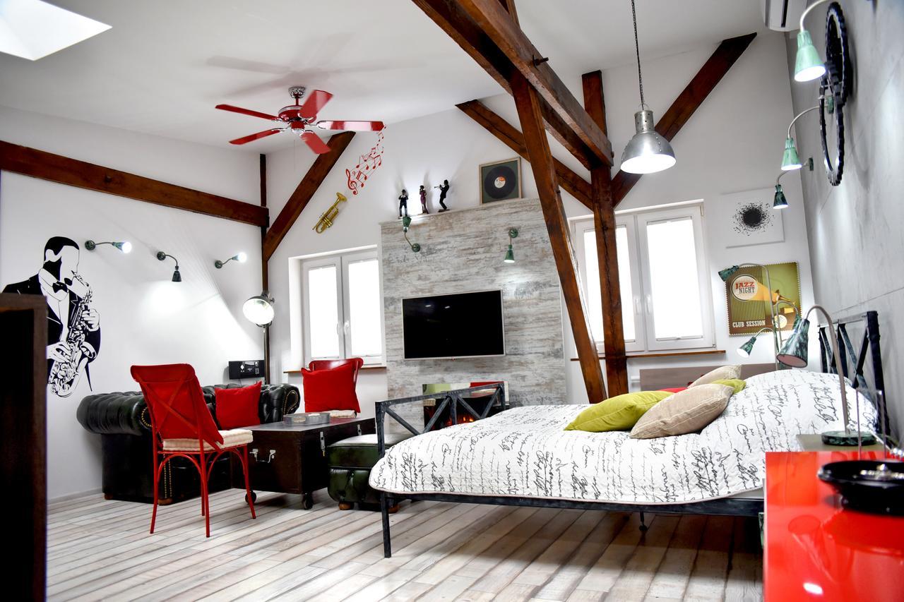 In The Attic Unikatowe Apartmenty By Stayly Štetín Exteriér fotografie